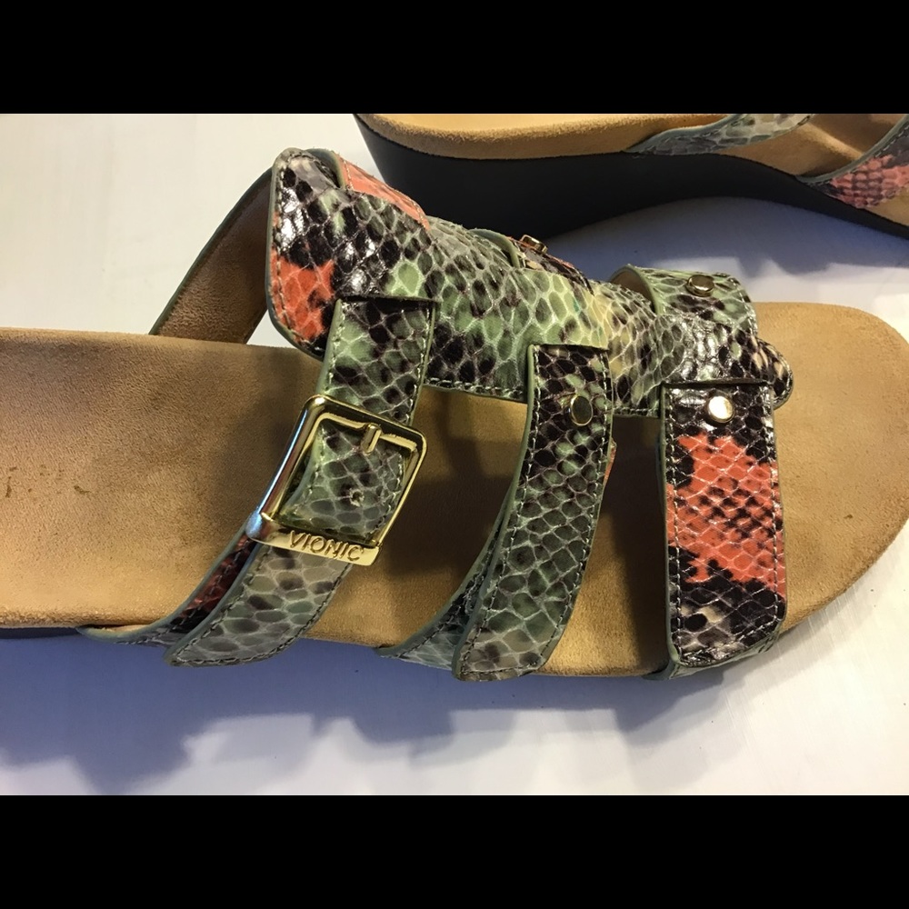 Vionic sandals